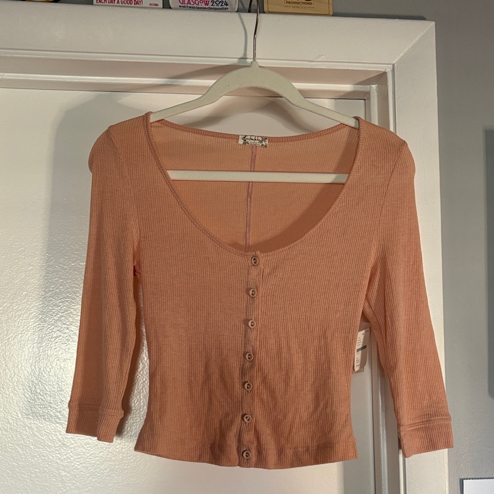 Chic Peach Button-Down Ribbed Top